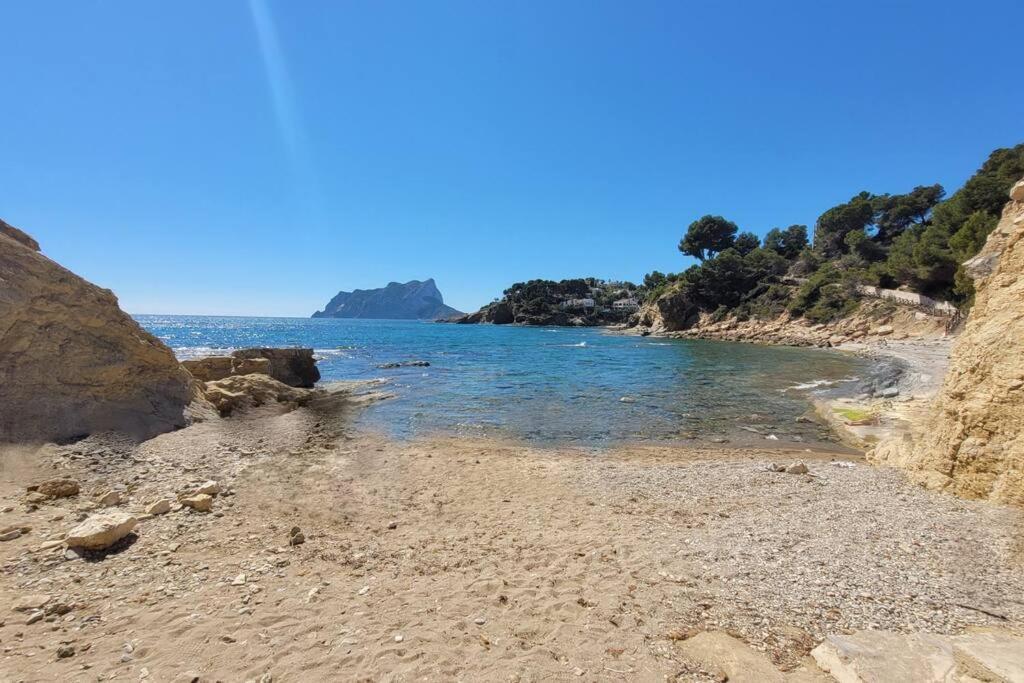 Casa Caledonia - Appartement Dans Villa Avec Jardin Arbore Et Piscine A 500 M De La Mer Benissa Esterno foto