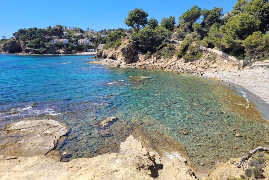 Casa Caledonia - Appartement Dans Villa Avec Jardin Arbore Et Piscine A 500 M De La Mer Benissa Esterno foto